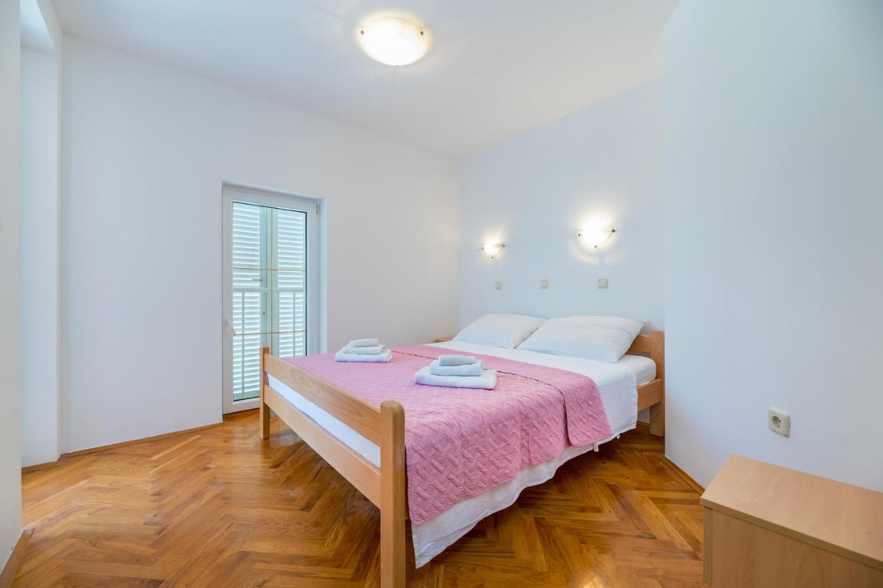 Apartments Melania & Antonia Baška Εξωτερικό φωτογραφία