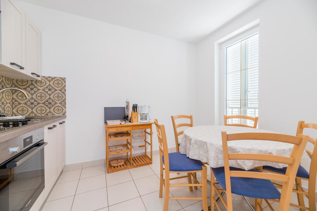 Apartments Melania & Antonia Baška Εξωτερικό φωτογραφία