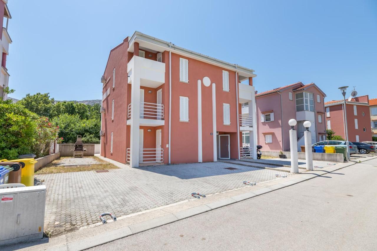 Apartments Melania & Antonia Baška Εξωτερικό φωτογραφία