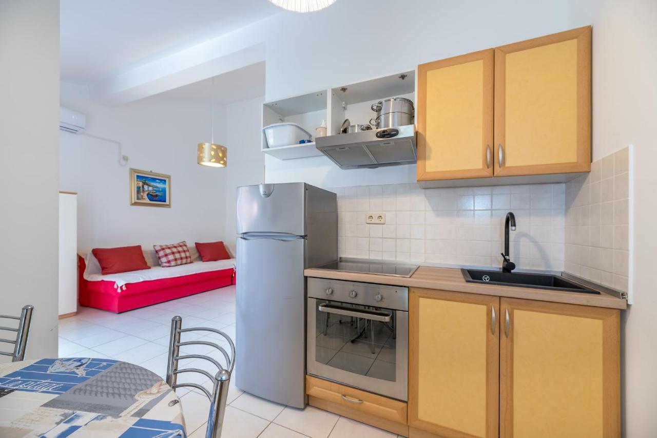 Apartments Melania & Antonia Baška Εξωτερικό φωτογραφία